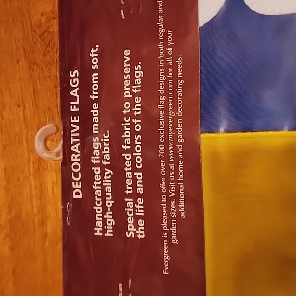 Milwaukee Brewers Decorative Flag - Picture 6 of 6